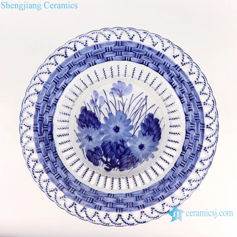 Blue and White Porcelain Hollow out Ceramic Wedding Dessert Candy Fruit Plate with High Stand